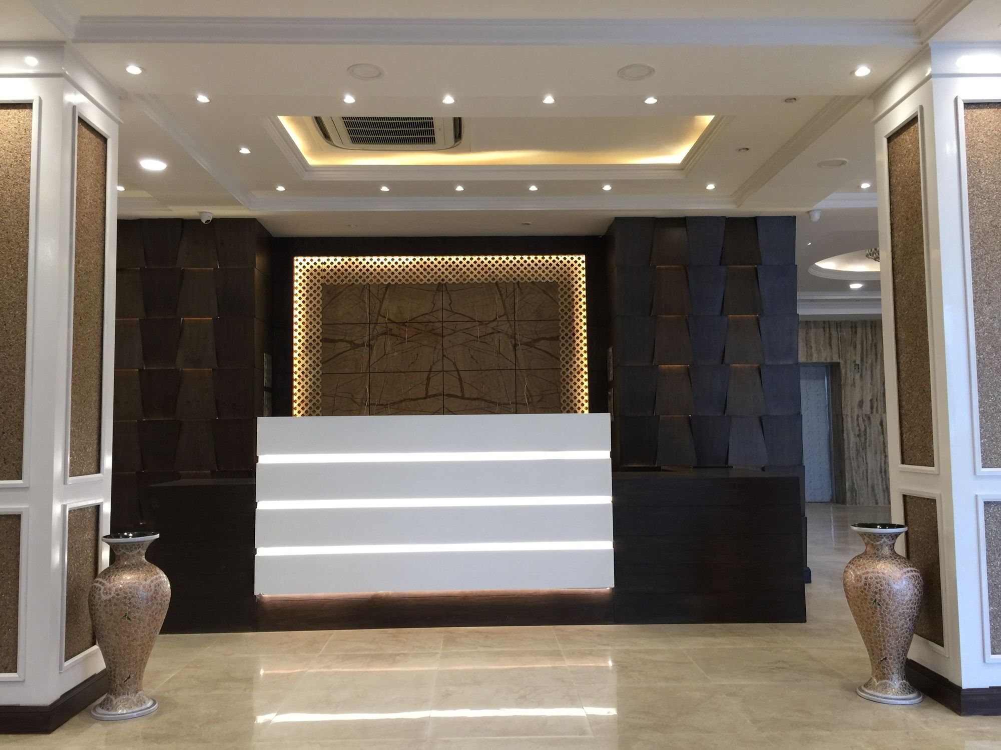 Heritage Luxury Srinagar  Exterior photo