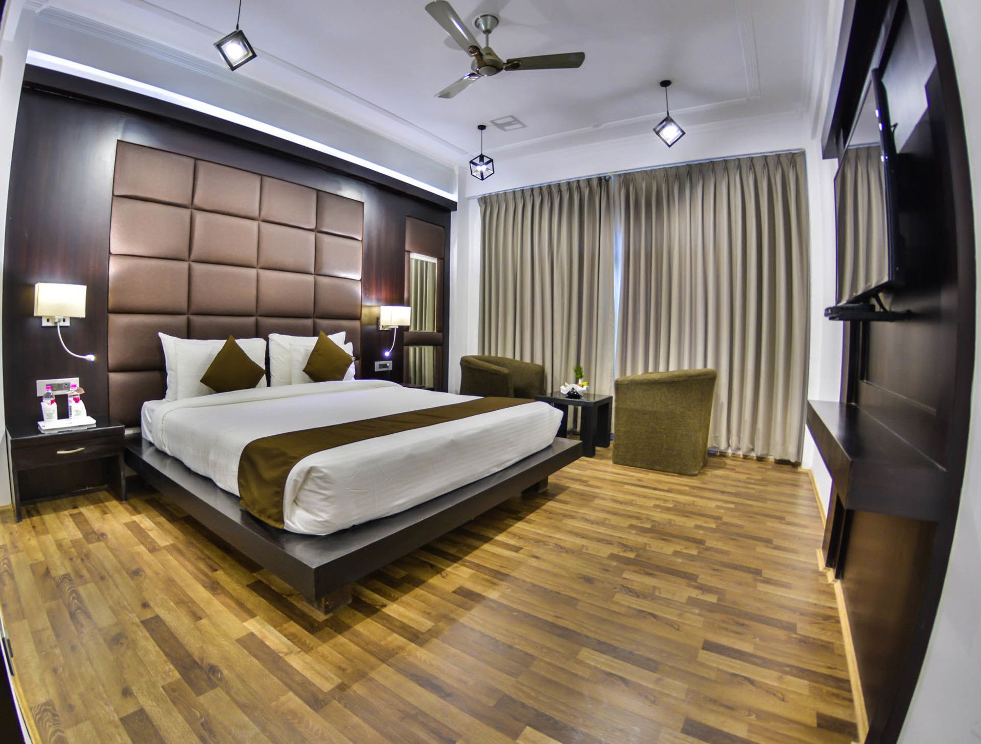 Heritage Luxury Srinagar  Exterior photo